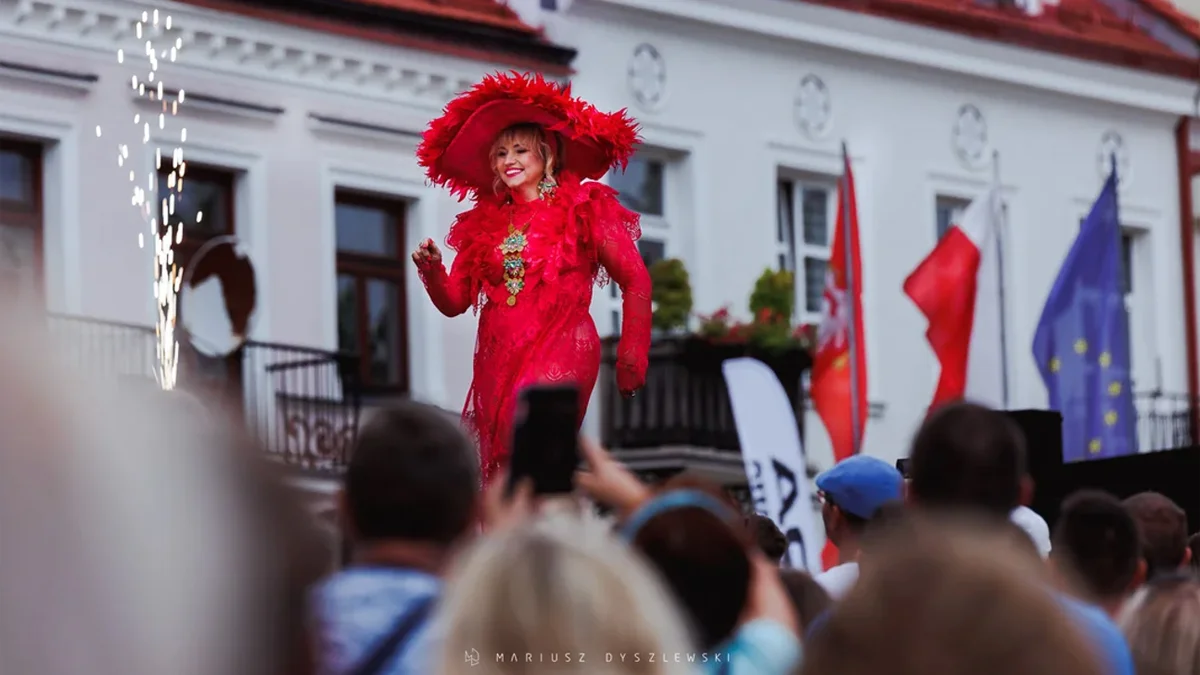 Sandomierz Fashion Street 2024. Wydarzenie poprowadzi Paulina Sykut-Jeżyna [NASZ PATRONAT] - Zdjęcie główne