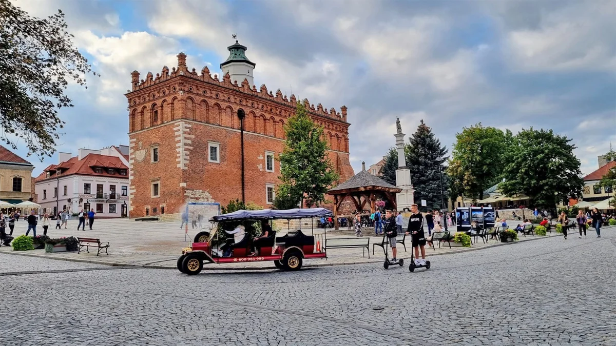 TOP 5. Najwyżej oceniane restauracje w Sandomierzu. Gdzie dobrze zjeść? - Zdjęcie główne