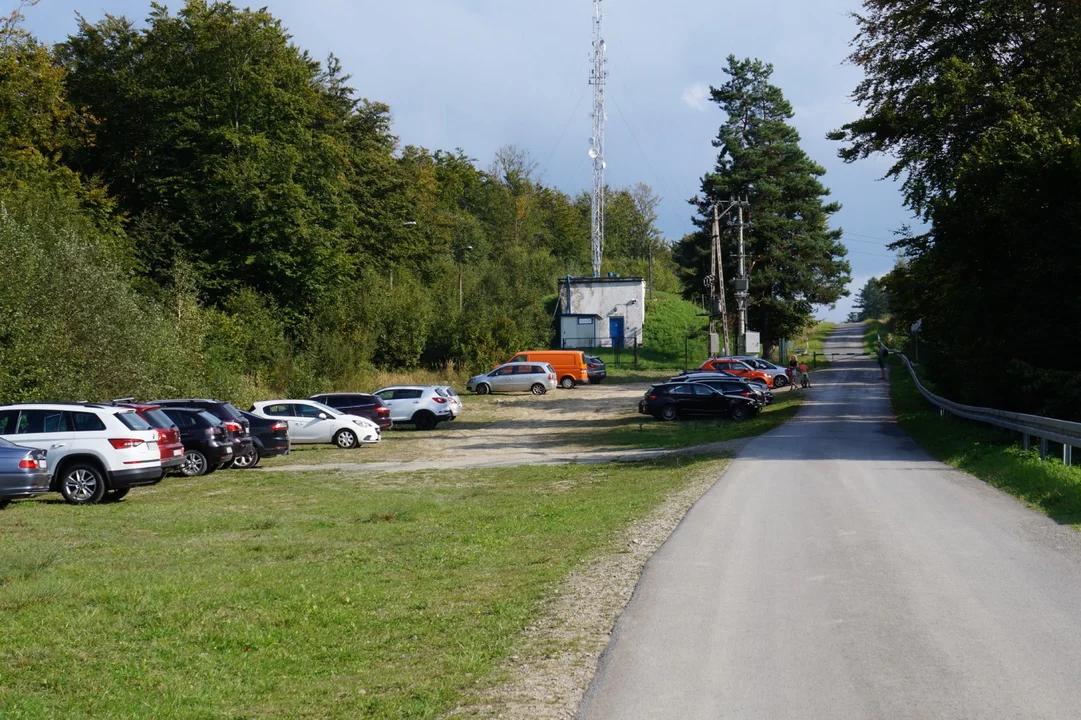 Trasa na wieżę widokową na Holicę