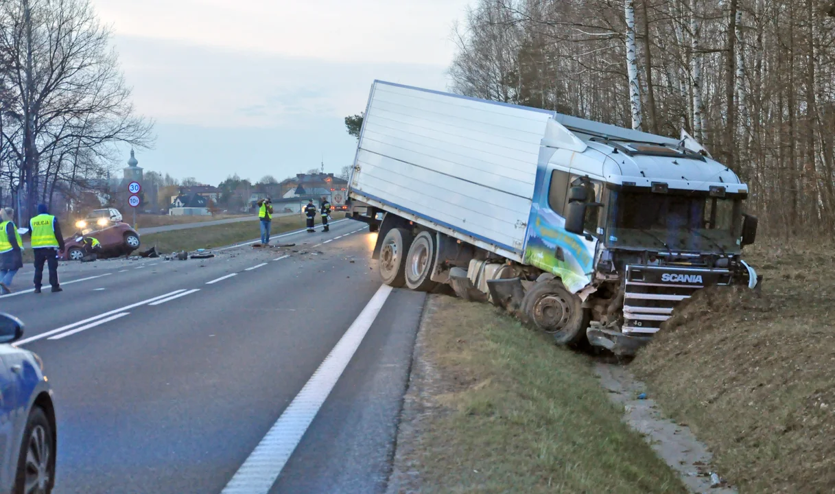 Wypadek w Cmolasie na drodze krajowej nr 9