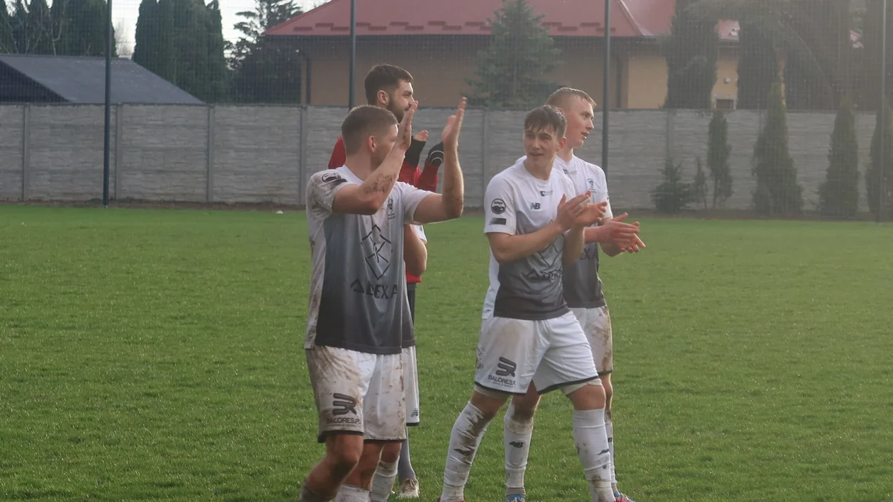 Korona Rzeszów znów zwycięska! Wysoka wygrana u siebie [ZDJĘCIA]