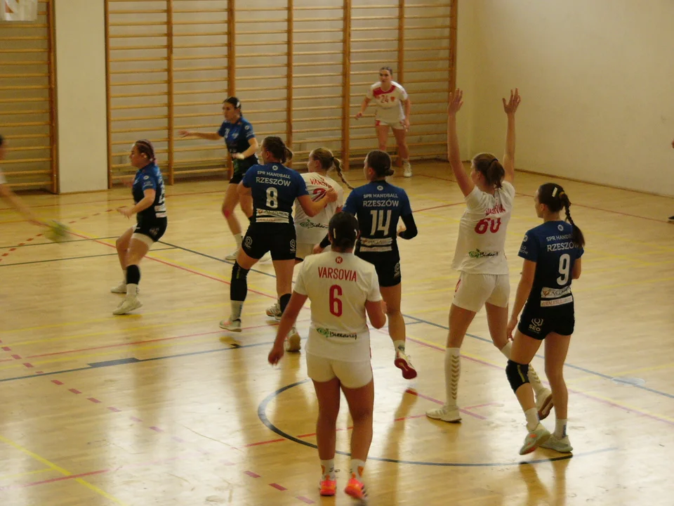 SPR Handball Rzeszów vs UKS Varsovia Warszawa