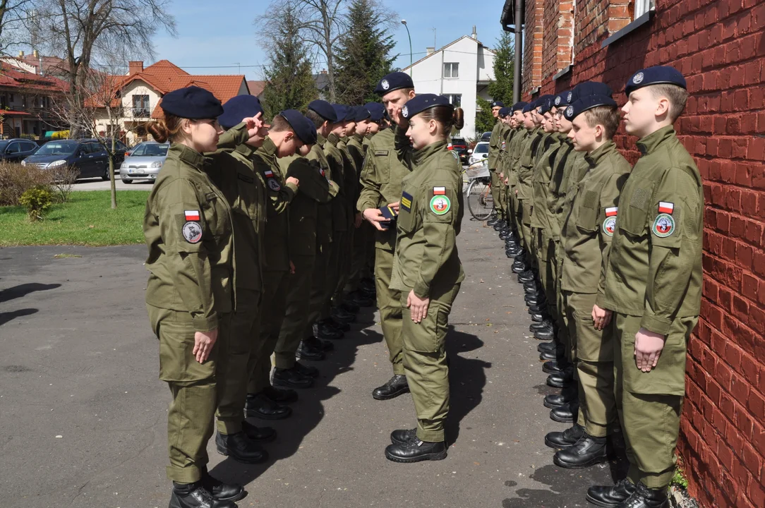 "Ślubuję wypełniania obowiązków kadeta"- ślubowanie klas wojskowych