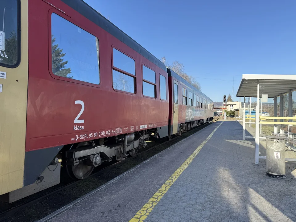 Pociąg IC "Bieszczady" w Zagórzu