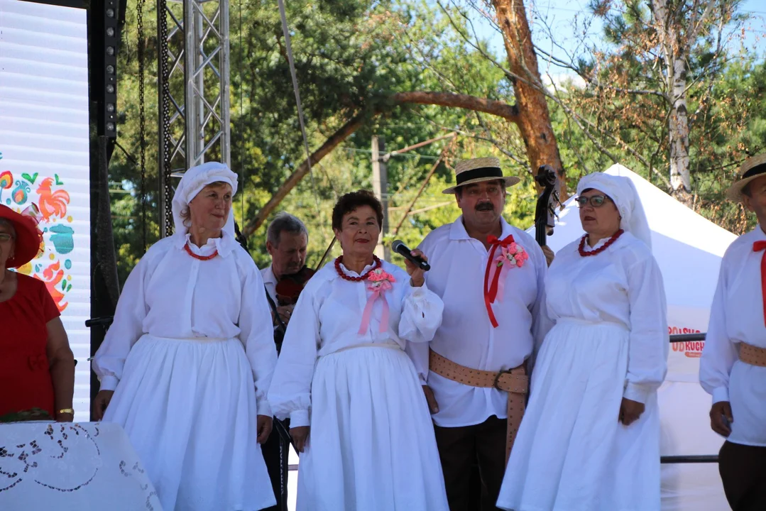 KGW Wola Raniżowska i KGW Mazury na festiwalu w Stalowej Woli