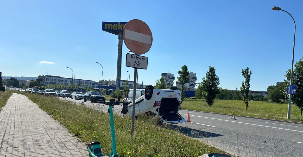 Dachowanie na Niemierskiego w Rzeszowie
