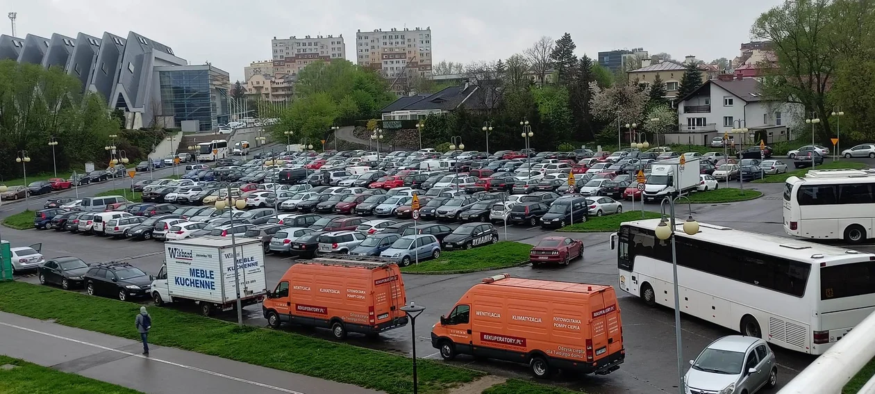 Na Podpromiu nie będzie wielopoziomowego parkingu. Będzie w innym miejscu