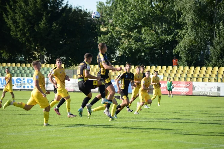Siarka Tarnobrzeg - Czarni Połaniec 3:2
