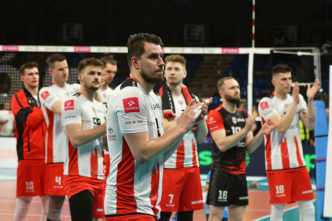 Pierwszy półfinałowy mecz siatkarskiej PlusLigi: Asseco Resovia Rzeszów - Grupa Azoty ZAKSA Kędzierzyn-Koźle (2:3)