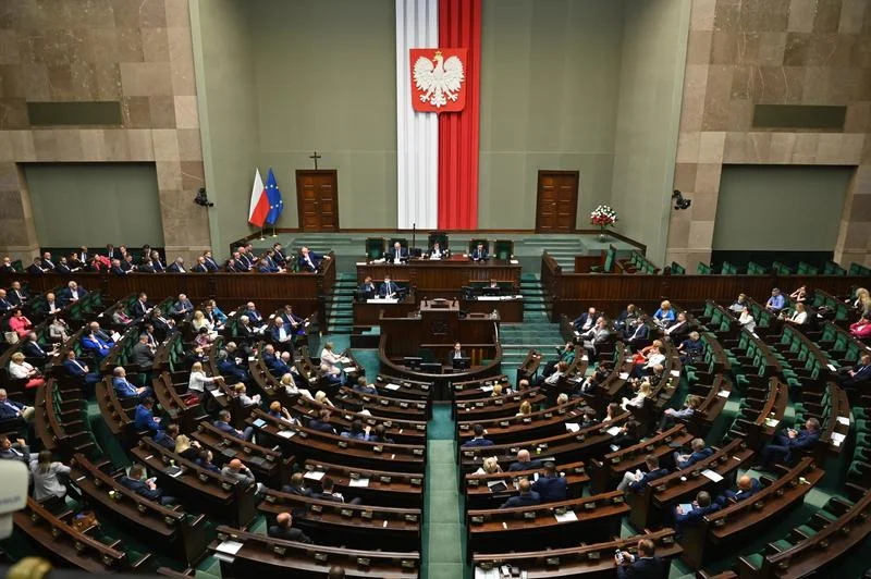 Zbliżają się wybory. Jak pracują posłowie z Podkarpacia? Sprawdzamy ich aktywność [ZDJĘCIA] - Zdjęcie główne