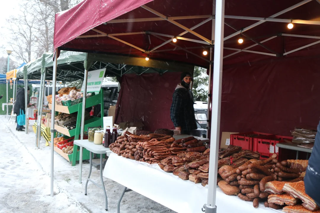 Świąteczny Podkarpacki Bazarek w Boguchwale. Wszystko na wigilijny stół. Konkursy, loteria, Baciary oraz finalista Masterchefa