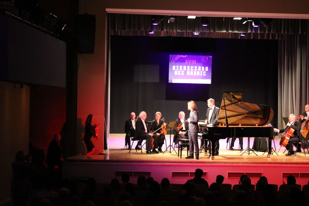 Koncert XVIII Międzynarodowego Forum Pianistycznego "Bieszczady bez granic" w Domu Kultury SCK Mielec