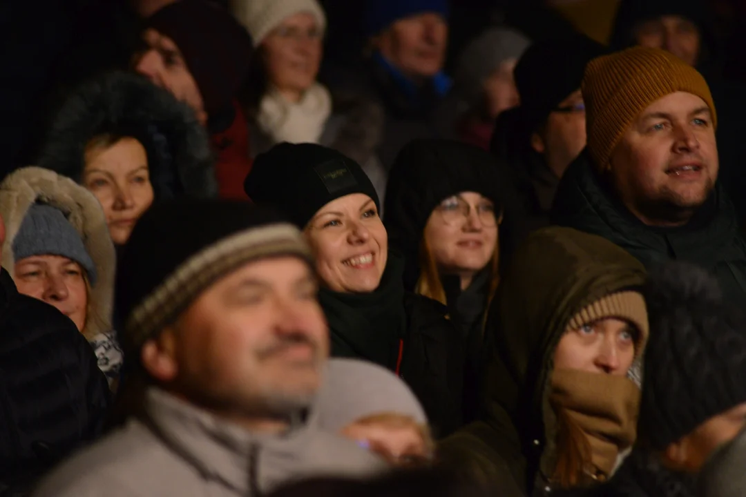 Finał "Choinki Życzeń" - koncert Feel w Tarnobrzegu