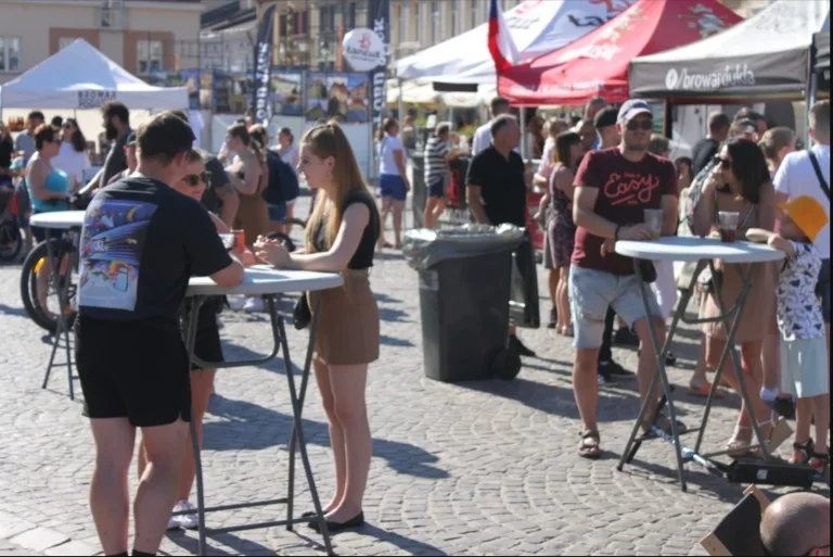 Najlepsze zdjęcia z wakacyjnych atrakcji na rzeszowskim Rynku