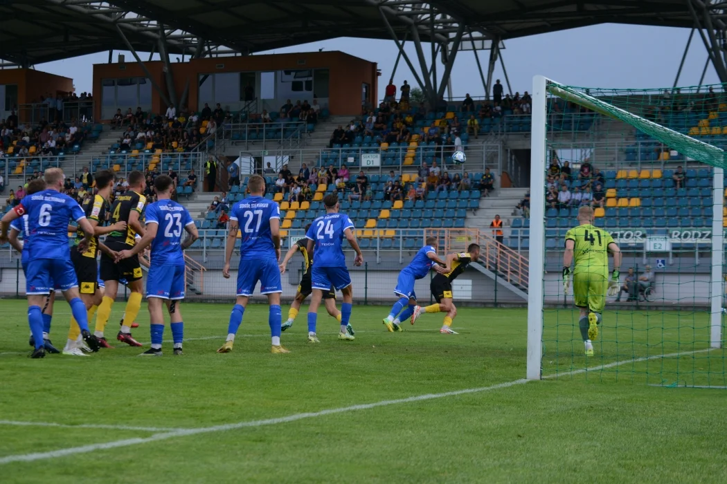 Trzecia liga, grupa 4: Siarka Tarnobrzeg - Sokół Sieniawa 2:0