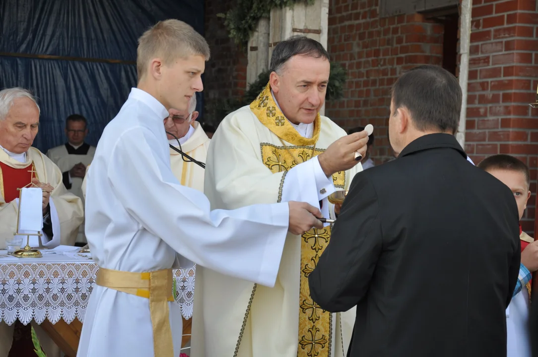 Wmurowanie kamienia węgielnego w kościół w Woli Mieleckiej