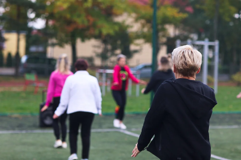 Zumba na stadionie Gryf w Mielcu w ramach Aktywnego Kalendarza Sukcesów 2024