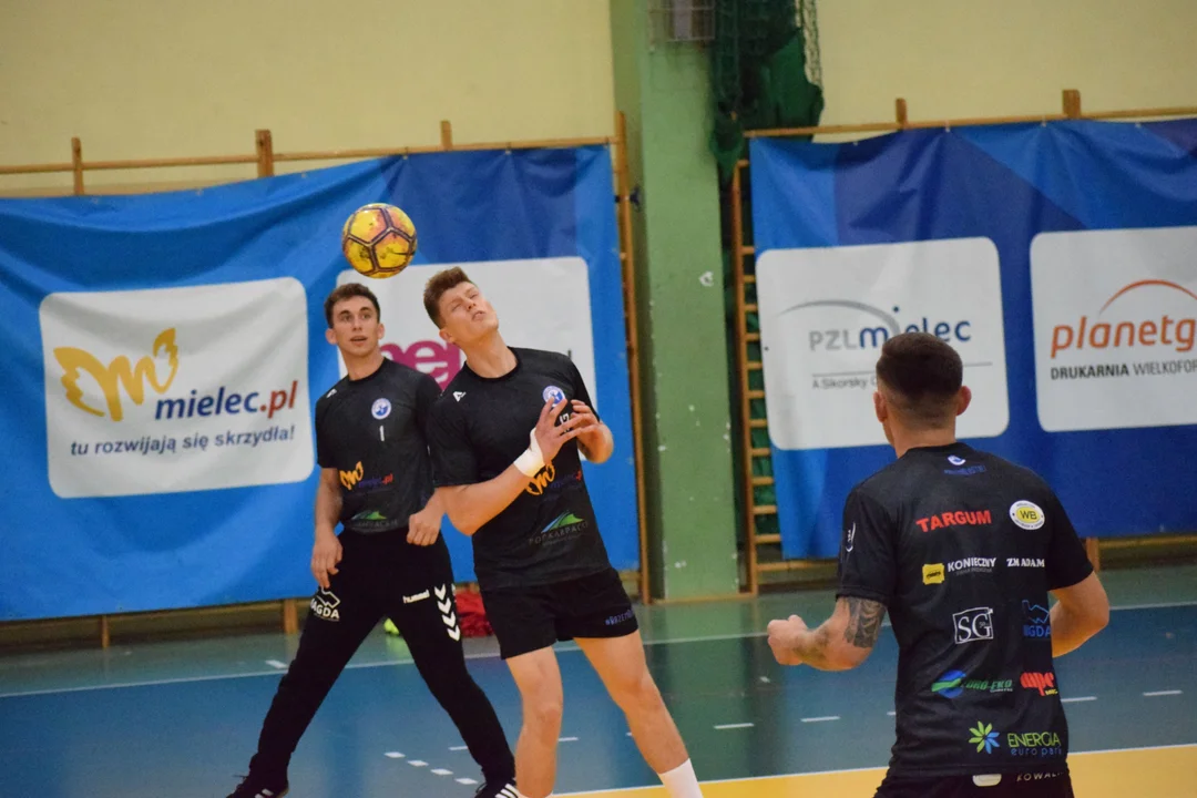 Handball Stal Mielec na treningu