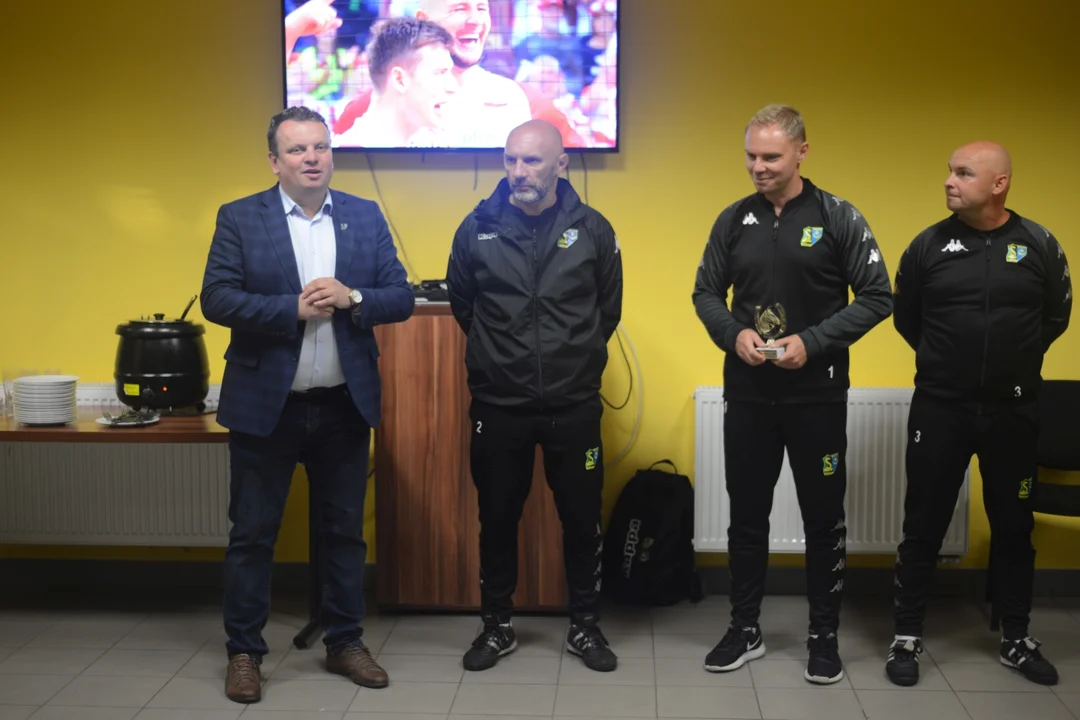 Radość z każdego gola, szatnia po meczu Siarki Tarnobrzeg - Garbarnia Kraków