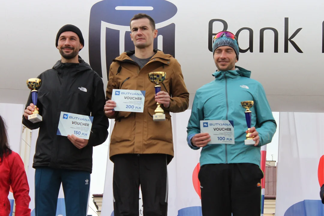 10. PKO Bieg Niepodległości. Wszyscy zwycięzcy na podium