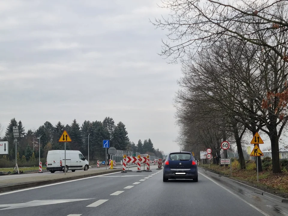 Zmiany na ul. Warszawskiej. Jak przebiega największa inwestycja drogowa w Rzeszowie? [ZDJĘCIA]