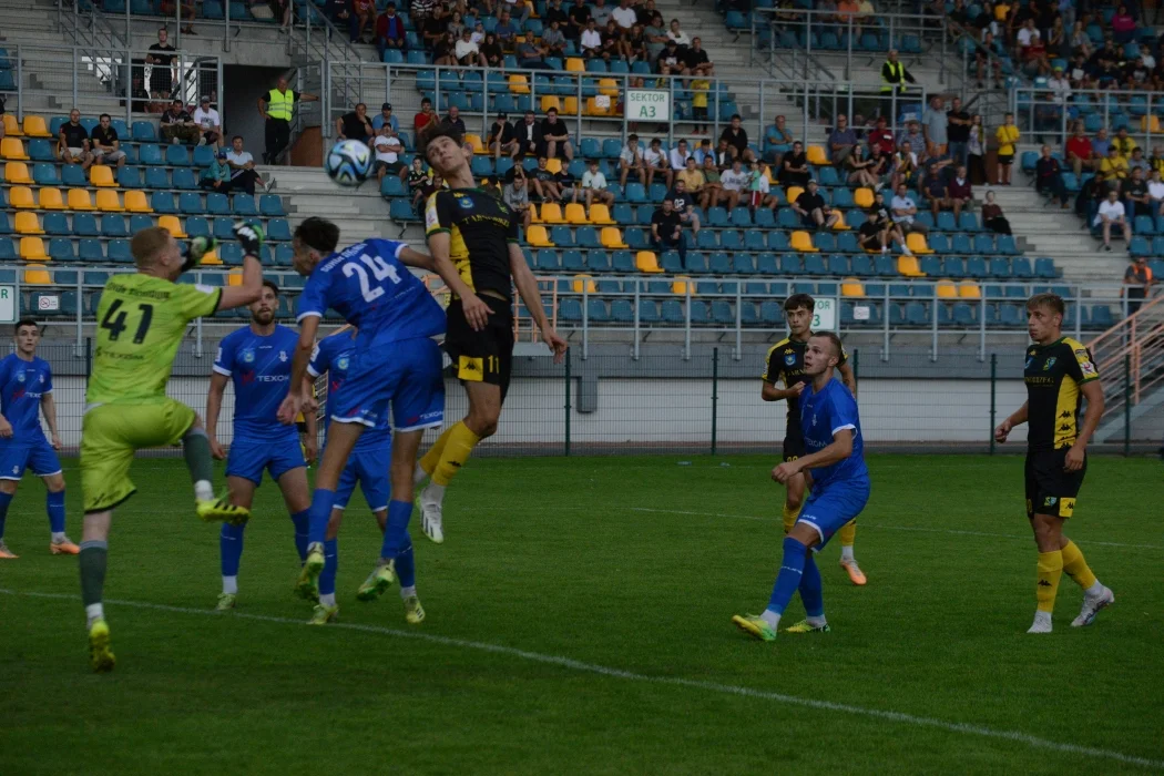 Trzecia liga, grupa 4: Siarka Tarnobrzeg - Sokół Sieniawa 2:0