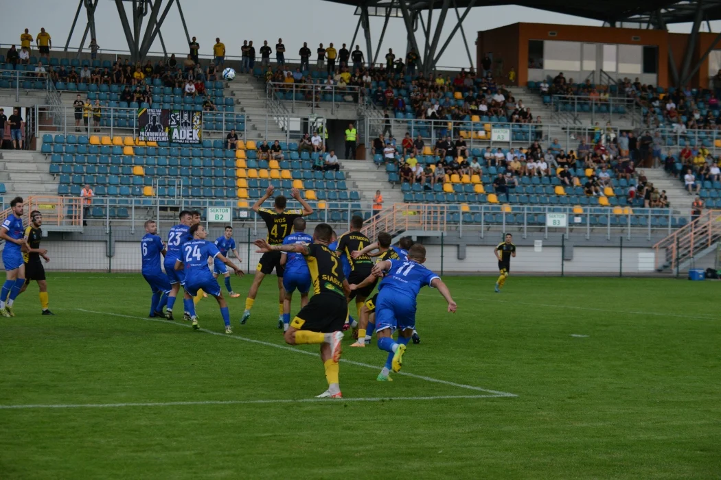 Trzecia liga, grupa 4: Siarka Tarnobrzeg - Sokół Sieniawa 2:0