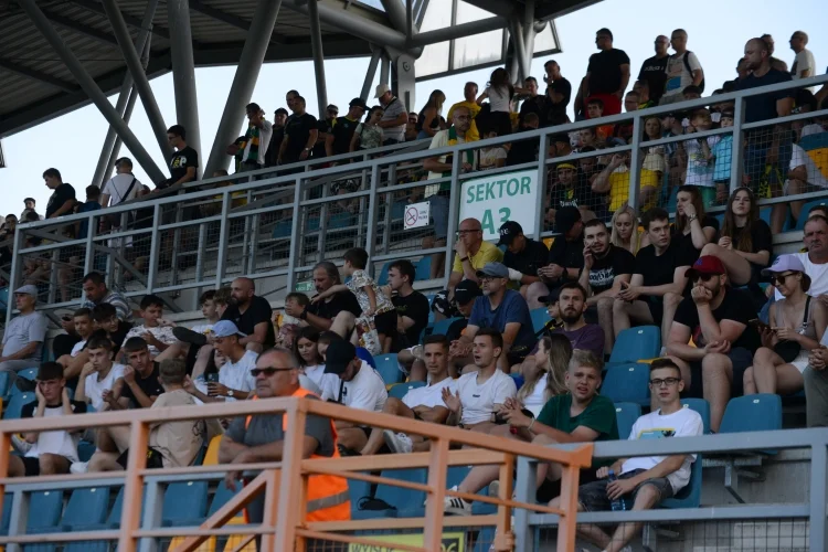 Kibice na meczu Siarka Tarnobrzeg - Karpaty Krosno