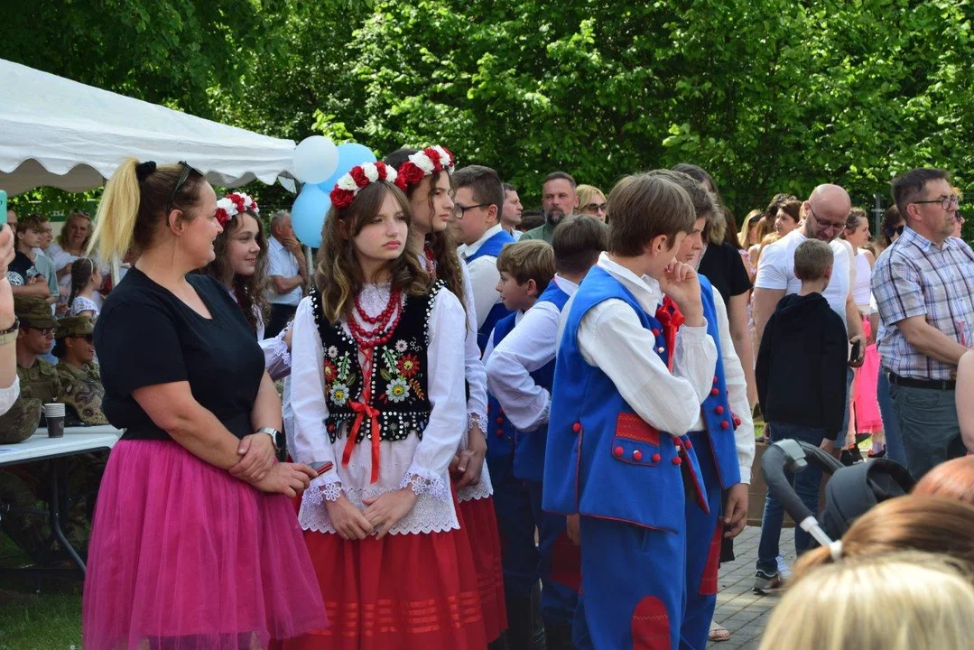 Przed nami piknik rodzinny przy szkole w Majdanie Królewskim. Co w programie? [PLAKAT] - Zdjęcie główne