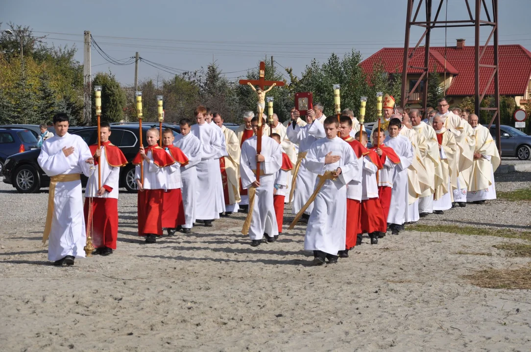 Wmurowanie kamienia węgielnego w kościół w Woli Mieleckiej