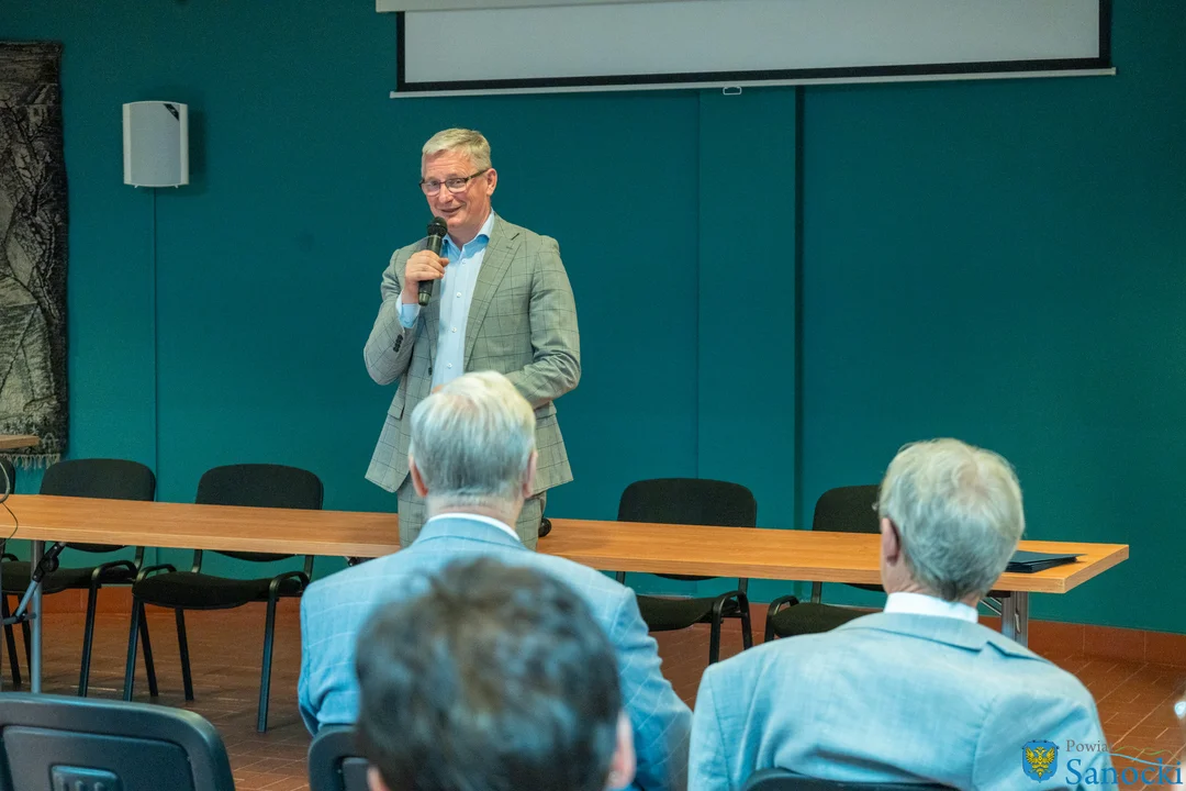 Starosta wyróżnił wybitnych uczniów na Zamku Królewskim