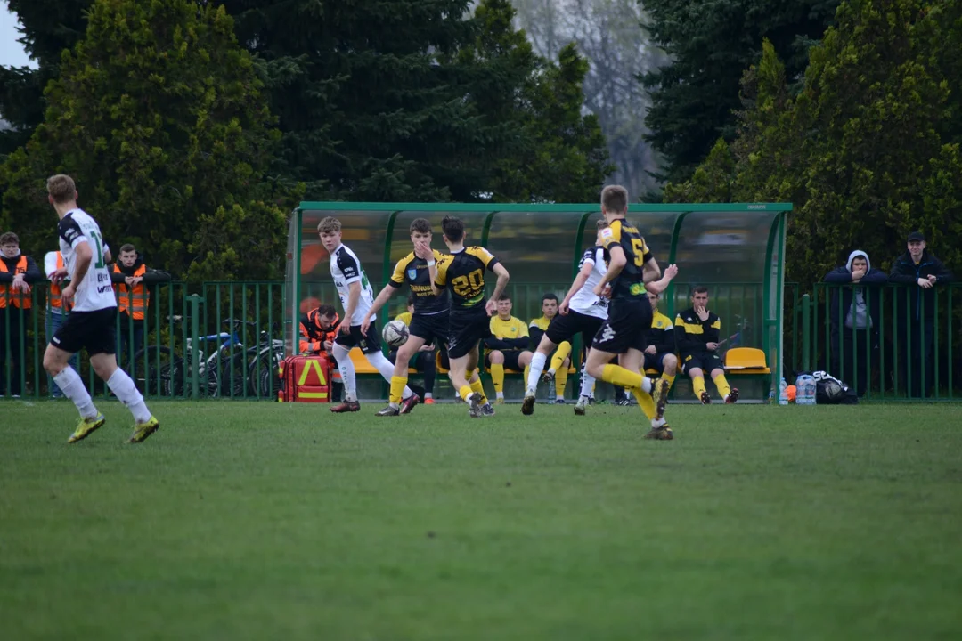 Klasa okręgowa, Stalowa Wola: Siarka II Tarnobrzeg - Stal II Stalowa Wola 1:2