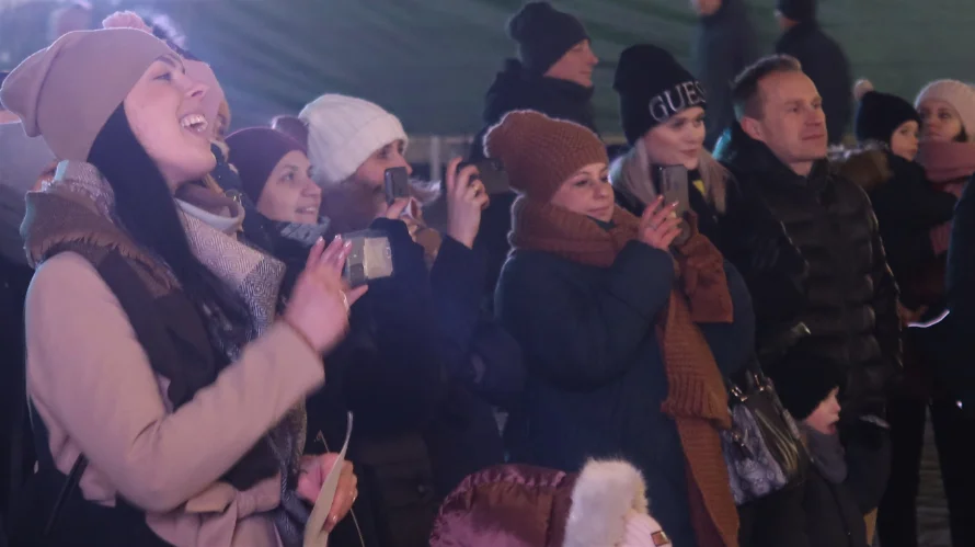 Świąteczne Miasteczko w Rzeszowie w sobotni wieczór [ZDJĘCIA, WIDEO]