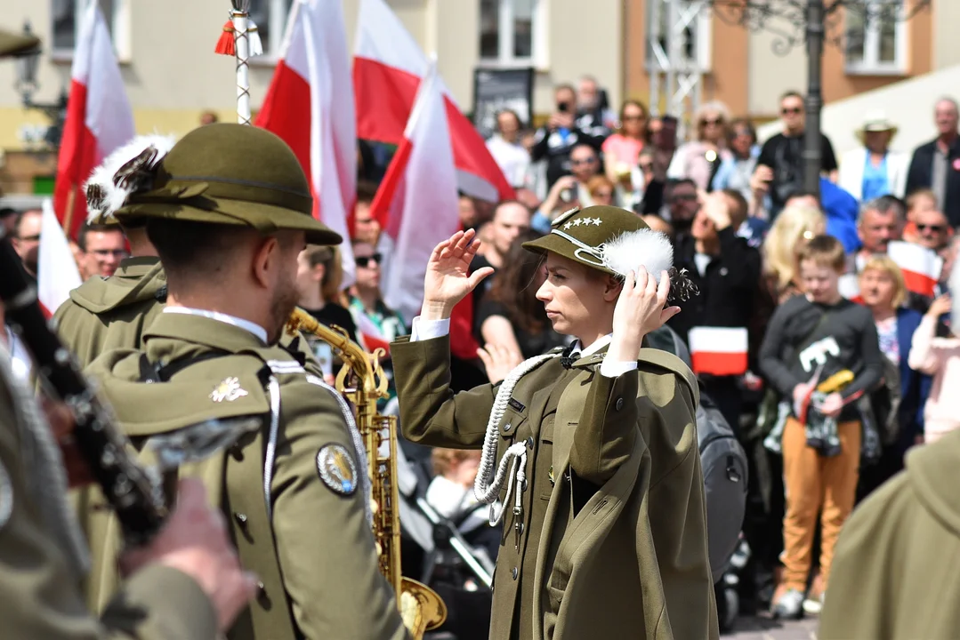 Obchody Dnia Flagi Rzeczypospolitej Polskiej na Rynku w Rzeszowie