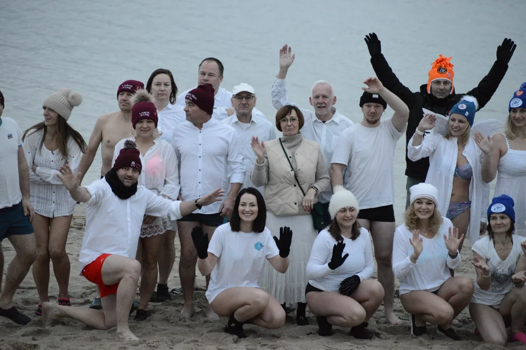 "Jezioro Aniołów" w lutym. Zobaczcie zdjęcia z plaży Jeziora Tarnobrzeskiego