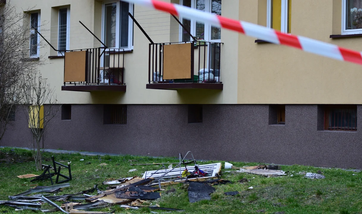 Prokuratura zakończyła śledztwo w sprawie wybuchu w bloku przy ul. Ruczki w Kolbuszowej. Zaskakujące ustalenia - Zdjęcie główne