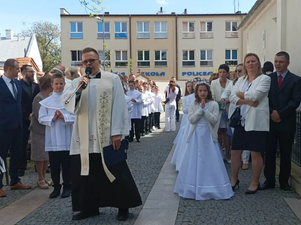 Pierwsza komunia św. w parafi pw. św. Mateusza w Mielcu