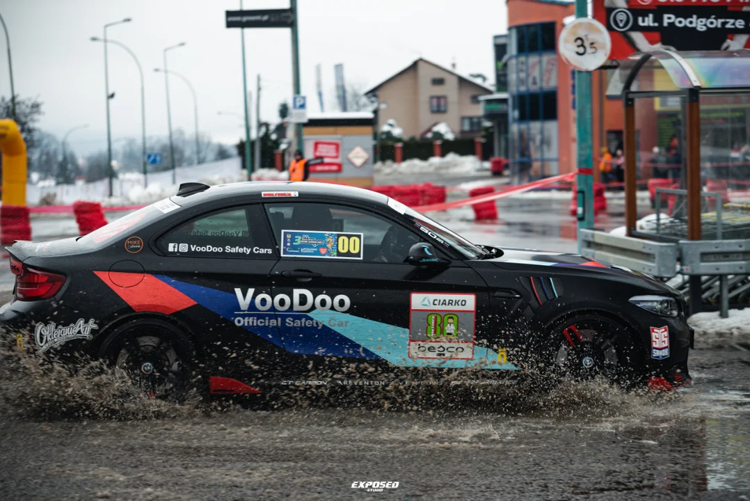 Super Sprint Ziemi Sanockiej zagrał razem z WOŚP w Sanoku [ZDJĘCIA,WIDEO] - Zdjęcie główne