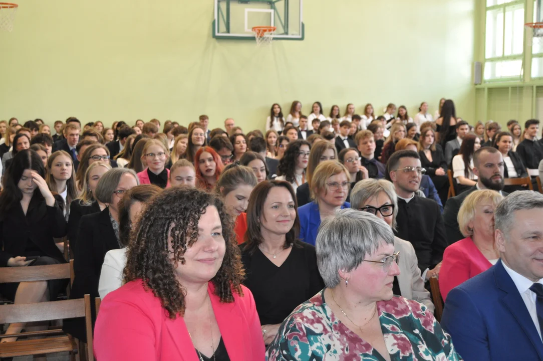 Zakończenie szkoły w I LO im. St. Konarskiego w Mielcu