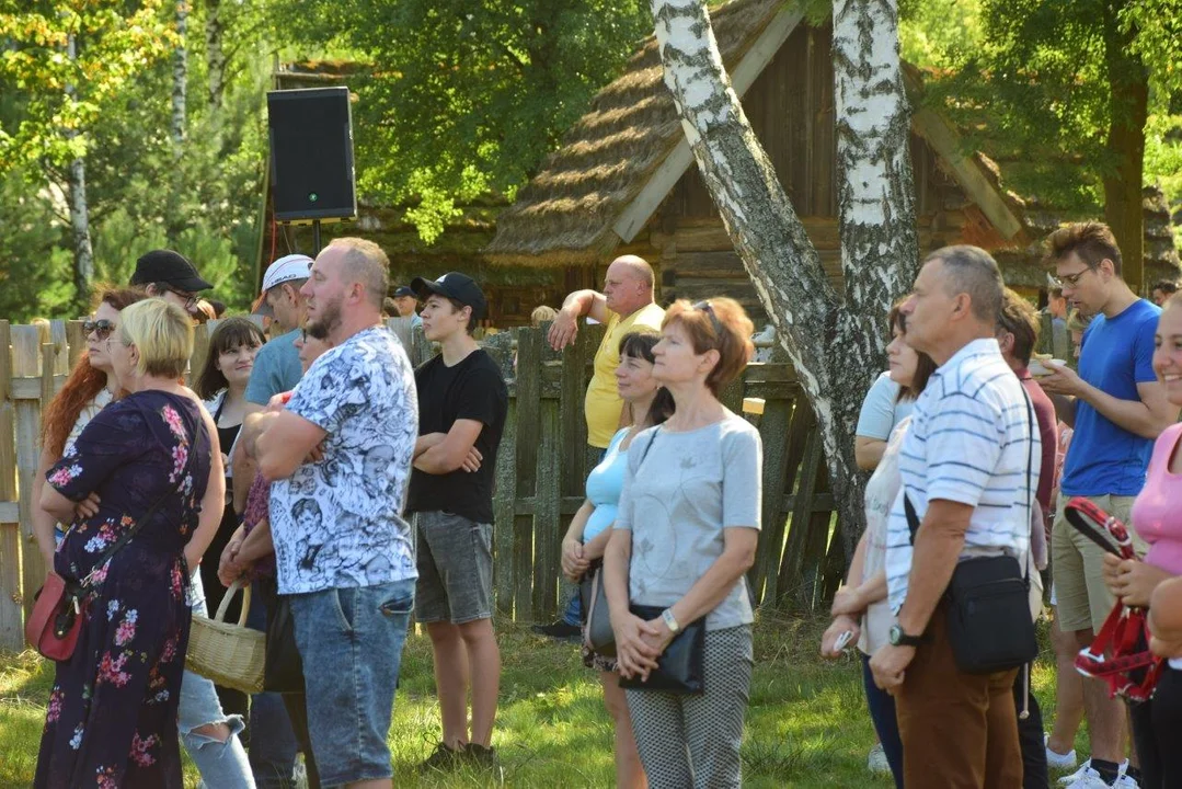 Tłumy na imprezie w skansenie w Kolbuszowej.