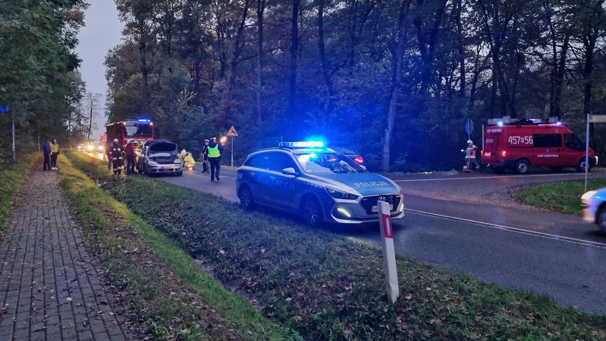 Zderzenie samochodów w Weryni i dachowanie w Nowej Wsi. Służby ratunkowe w akcji [ZDJĘCIA] - Zdjęcie główne