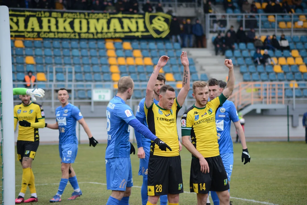 eWinner 2. Liga: Siarka Tarnobrzeg - Hutnik Kraków 1:1 - zdjęcia z meczu