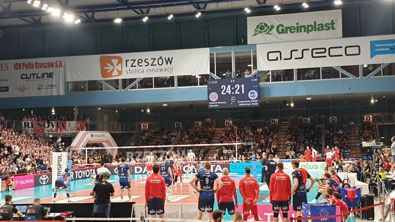 Asseco Resovia pokonuje Zaksę Kędzierzyn Koźle w hicie PlusLigi