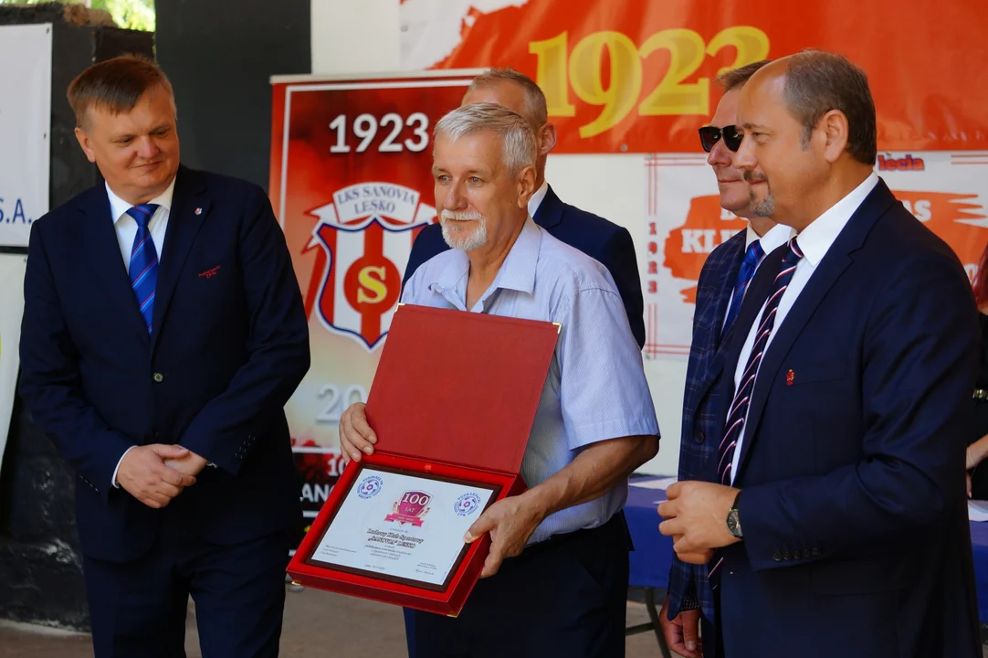 Sto lat pasji, tradycji i sukcesów. W Lesku odbyły się jubileuszowe obchody istnienia miejscowego klubu Sanovia [ZDJĘCIA, WIDEO] - Zdjęcie główne