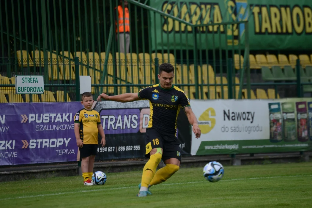 Trzecia liga, grupa 4: Siarka Tarnobrzeg - Sokół Sieniawa 2:0