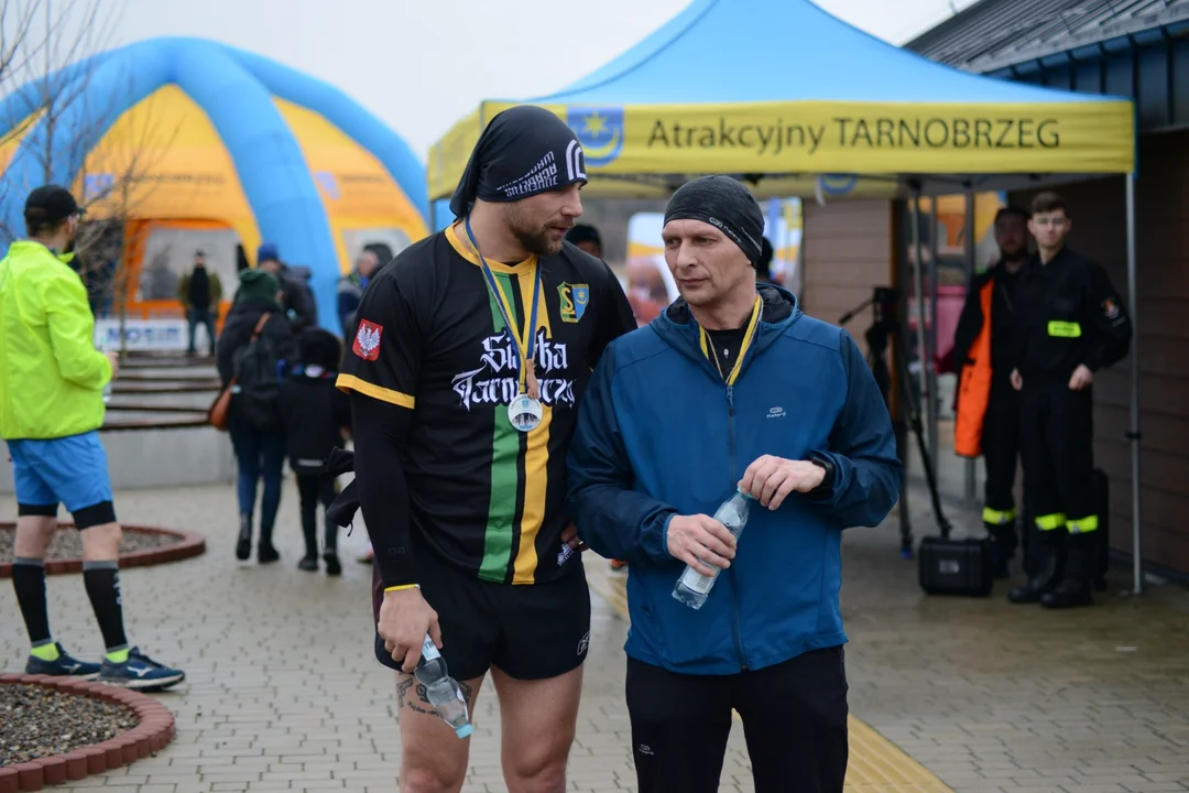 XI Bieg Zimowy wokół Jeziora Tarnobrzeskiego oraz Yeti Run Zimowy Bieg w Szortach