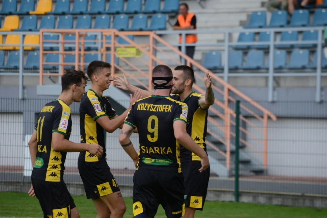 Trzecia liga, grupa 4: Siarka Tarnobrzeg - Sokół Sieniawa 2:0
