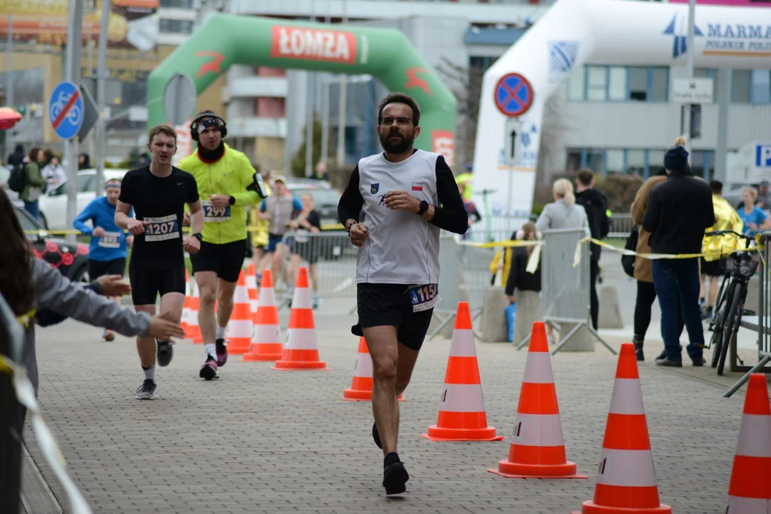 16. PKO Półmaraton Rzeszowski oraz 8. PKO Sztafeta Półmaratońska w Rzeszowie - dużo zdjęć z trasy i mety