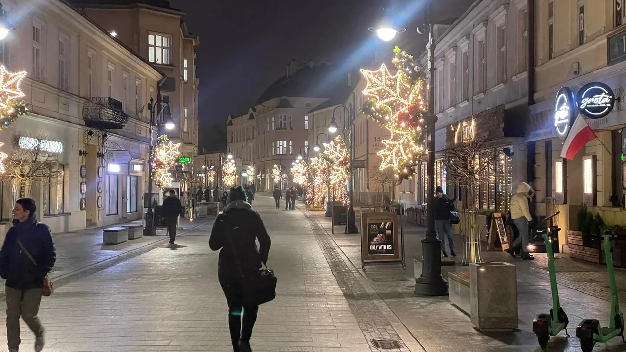 Oświetlenie świąteczne w centrum Rzeszowa