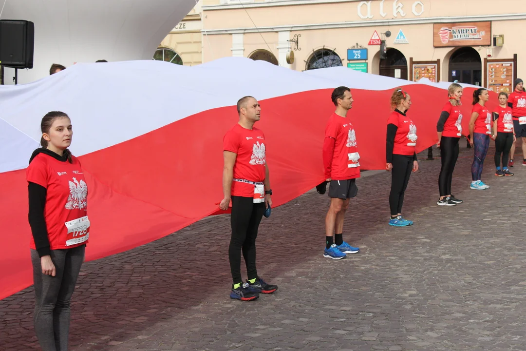 10. PKO Bieg Niepodległości - Galeria z rozgrzewki oraz startu biegu